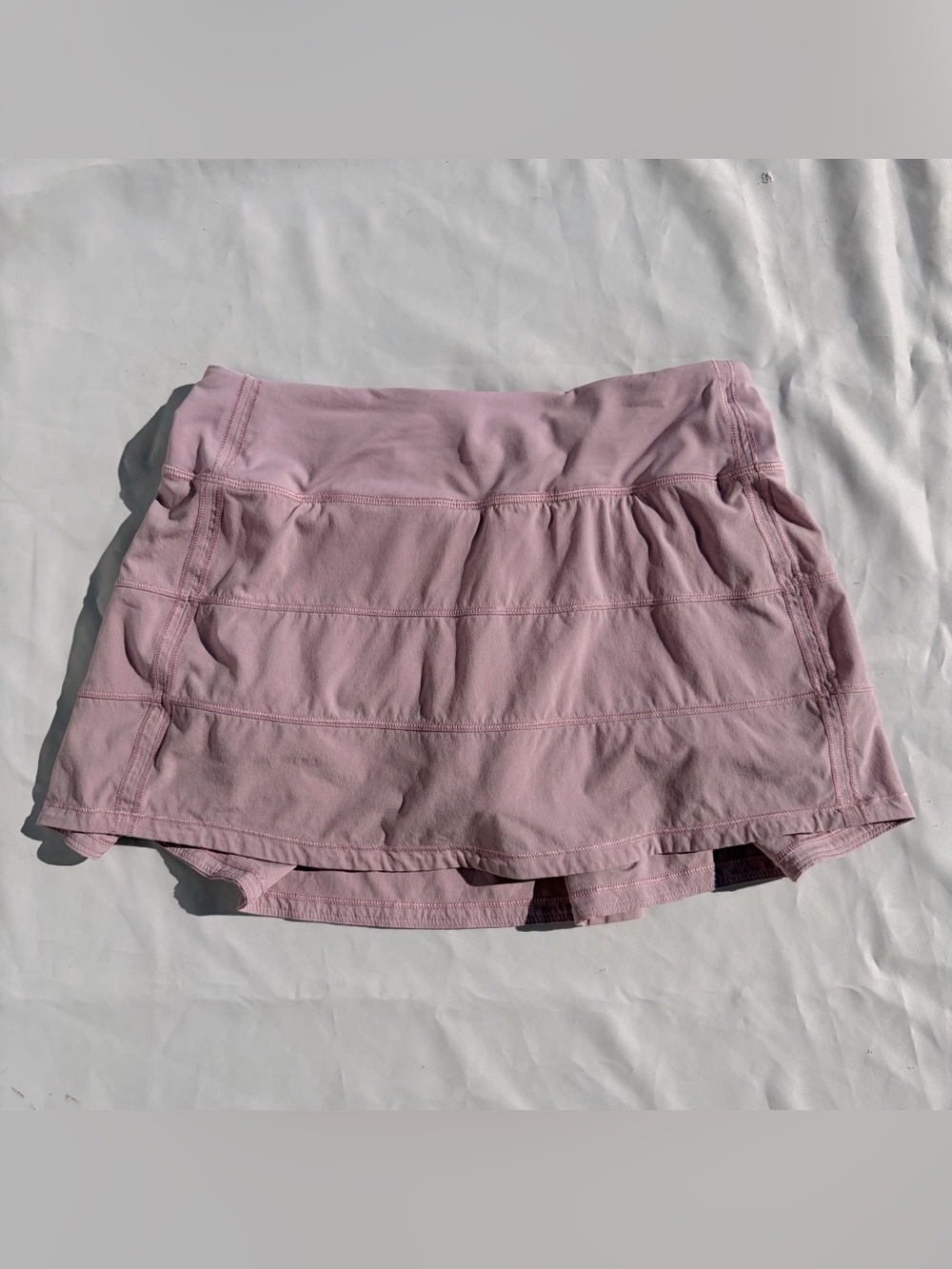 Lululemon Pace Rival Mid-Rise Skirt
Pink Peony